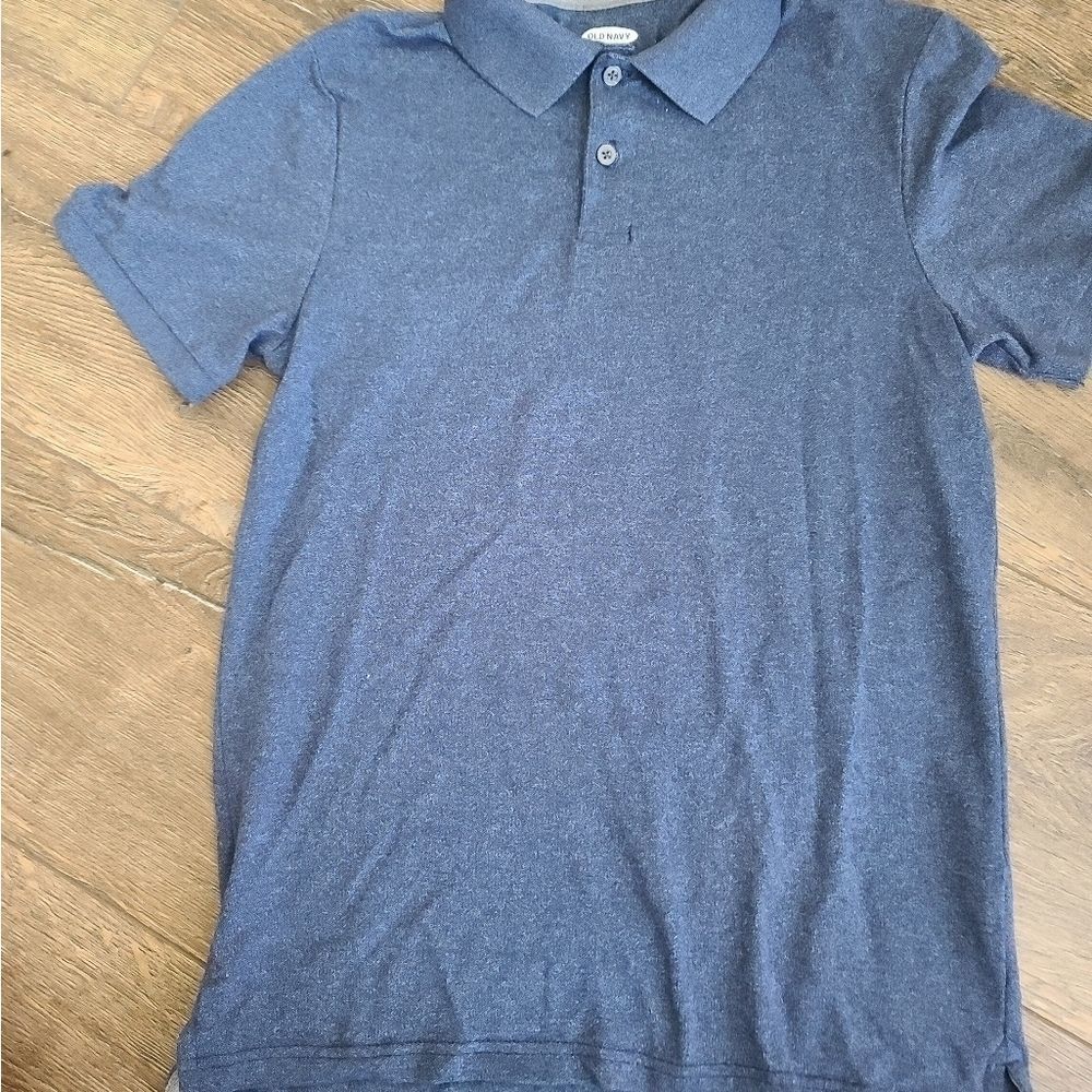 Old Navy men's polo style shirt
